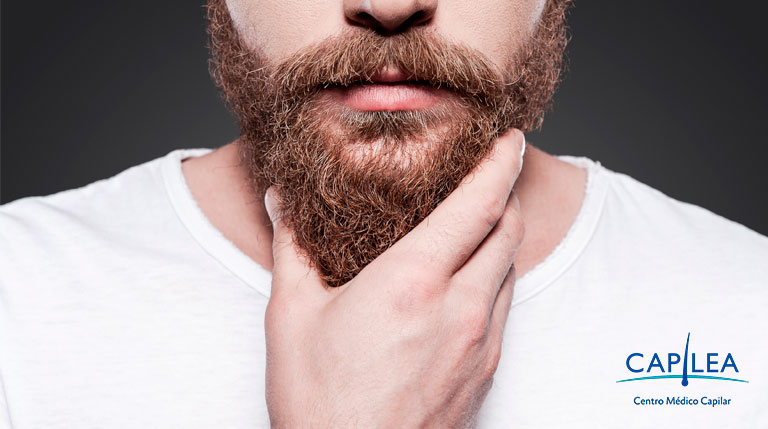 El trasplante de barba aporta una apariencia más masculina. 